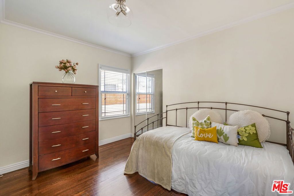 3827 Olmsted Avenue Property Photo 19