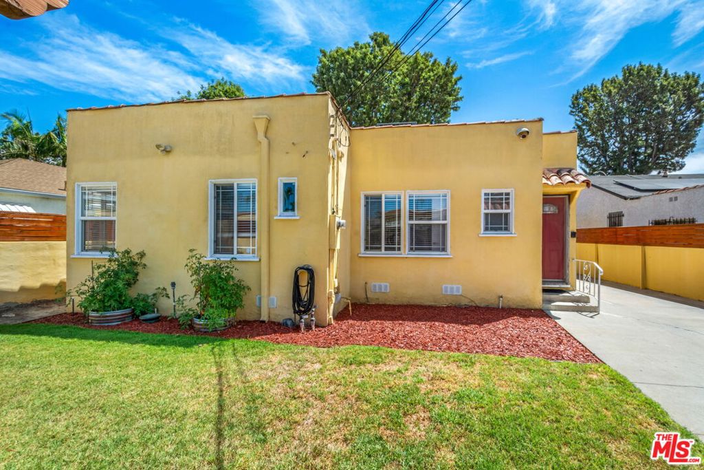 3827 Olmsted Avenue Property Photo 27