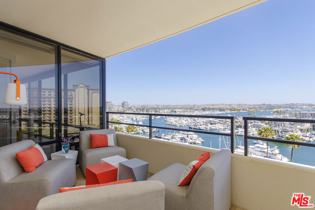 4335 Marina City 642 Property Photo 1