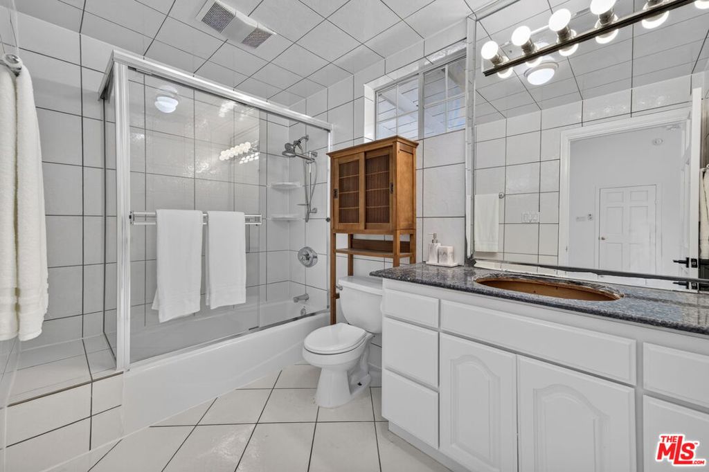 5412 W 124th Street Property Photo 13