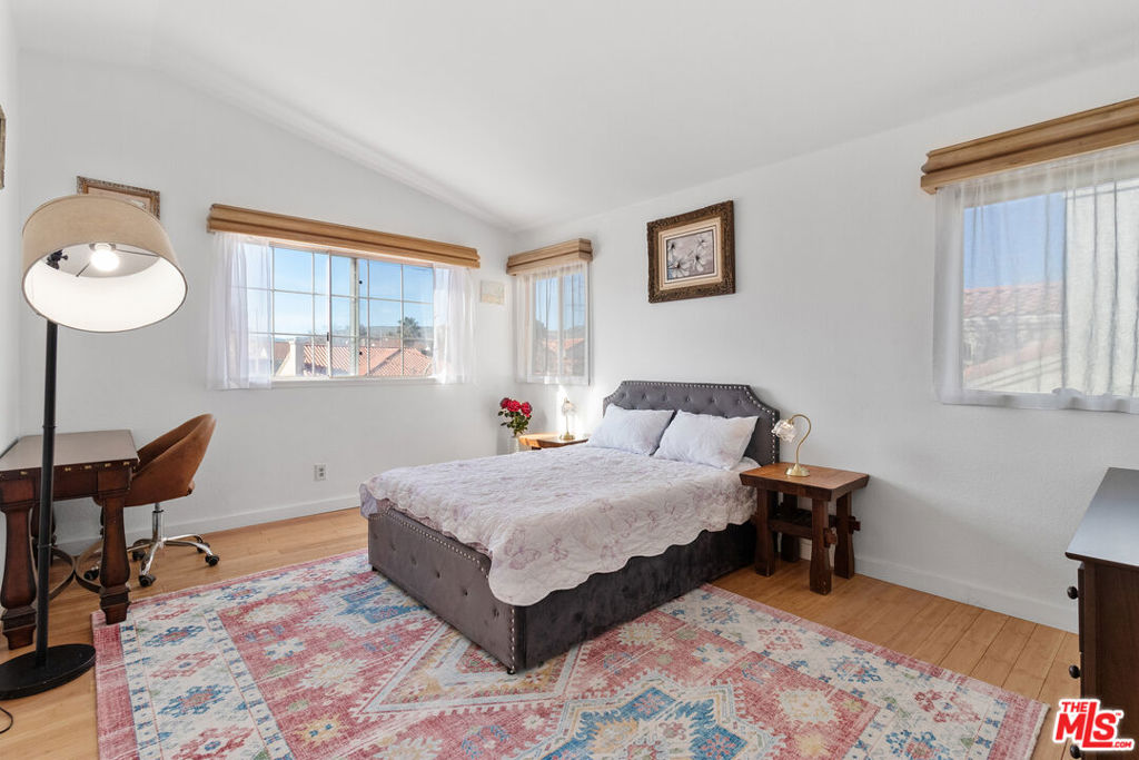 1631 Roseglen Place Property Photo 16