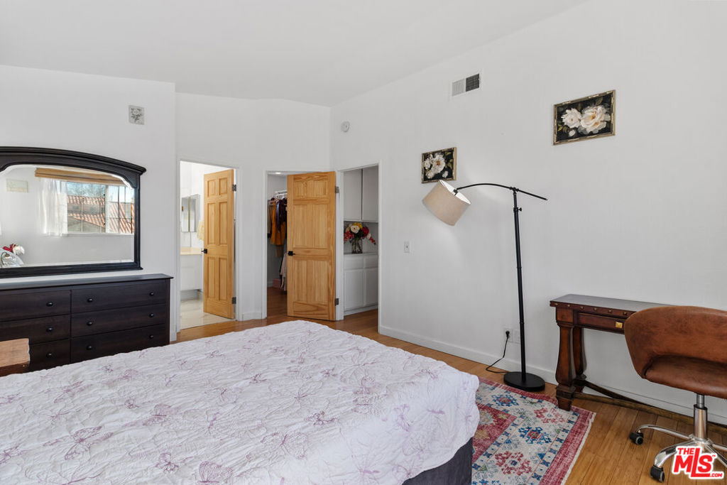 1631 Roseglen Place Property Photo 17