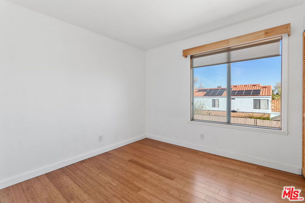 1631 Roseglen Place Property Photo 22