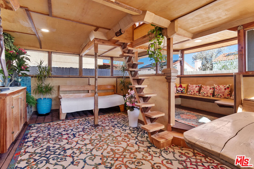 1631 Roseglen Place Property Photo 26