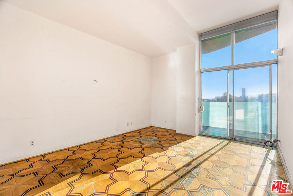 1155 N La Cienega Boulevard Ph 4 Property Photo 32