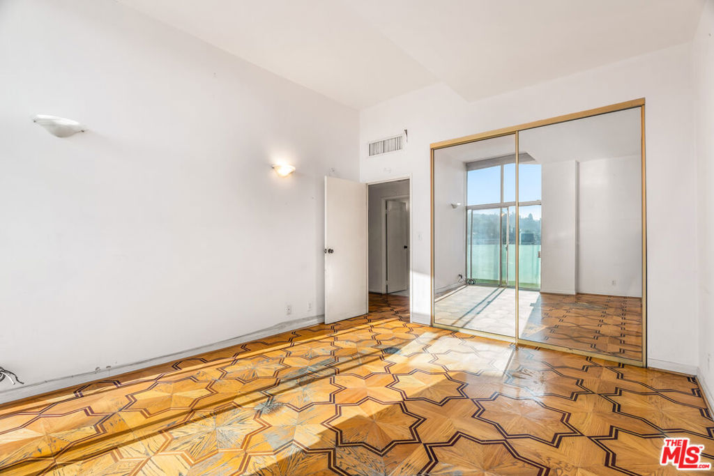 1155 N La Cienega Boulevard Ph 4 Property Photo 33
