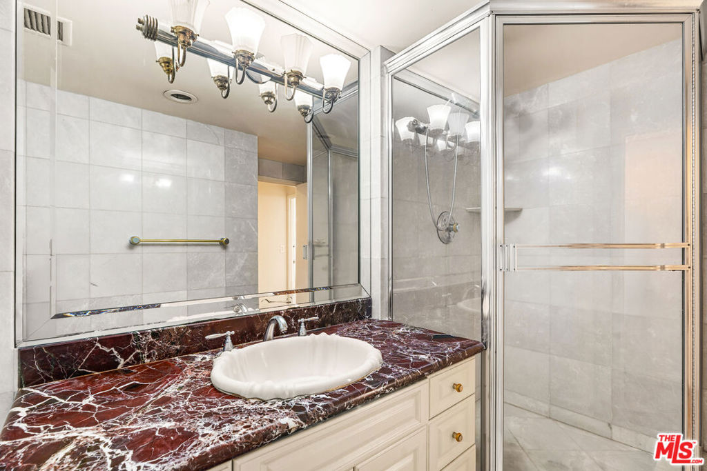 1155 N La Cienega Boulevard Ph 4 Property Photo 34