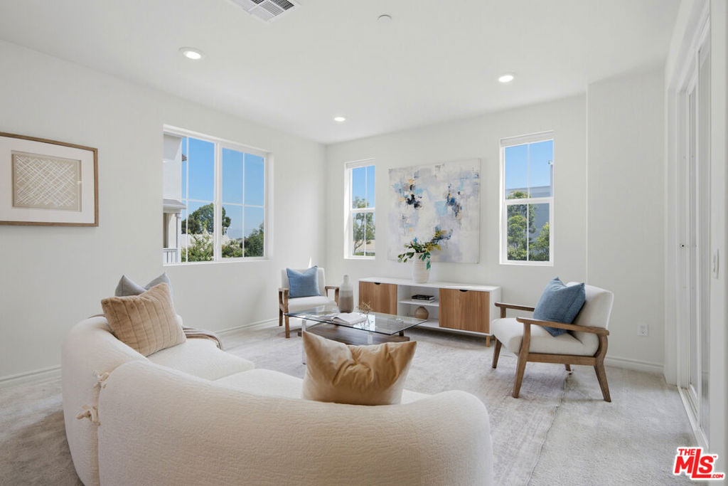 1426 Reliance Property Photo 3