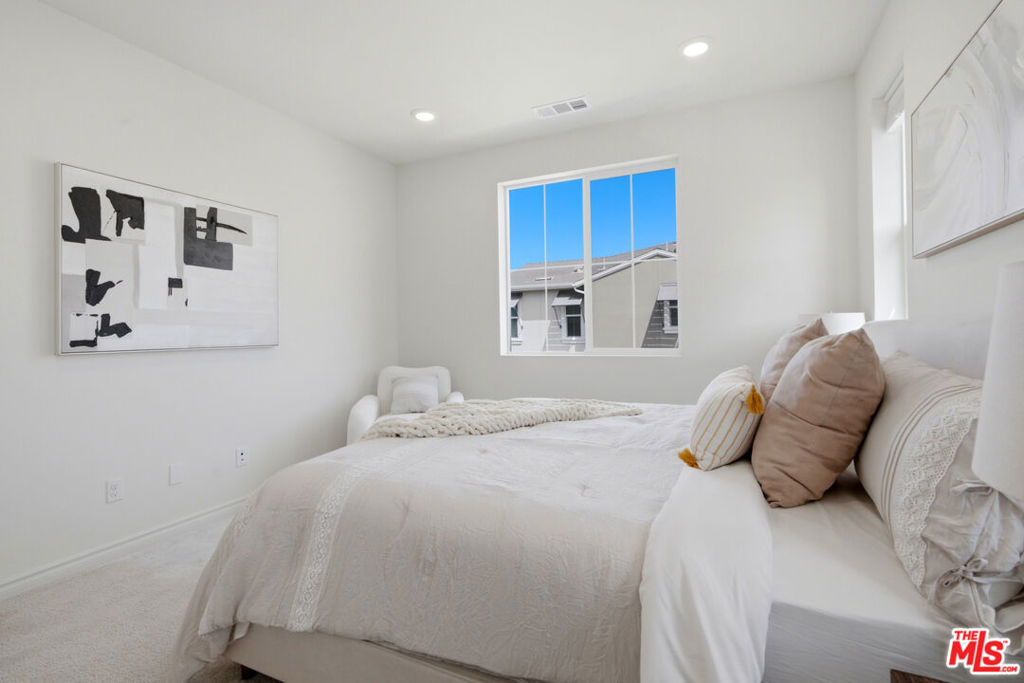 1426 Reliance Property Photo 14