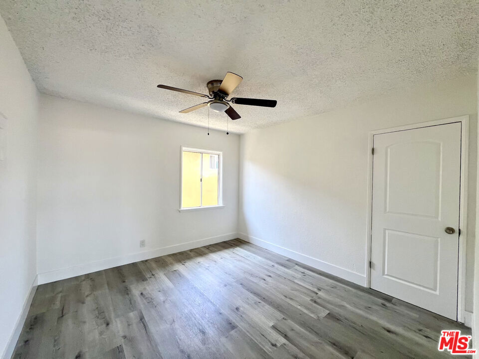 254 E Lanzit Avenue 5 Property Photo 8