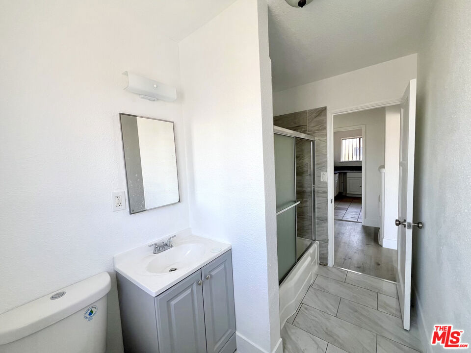 254 E Lanzit Avenue 5 Property Photo 13