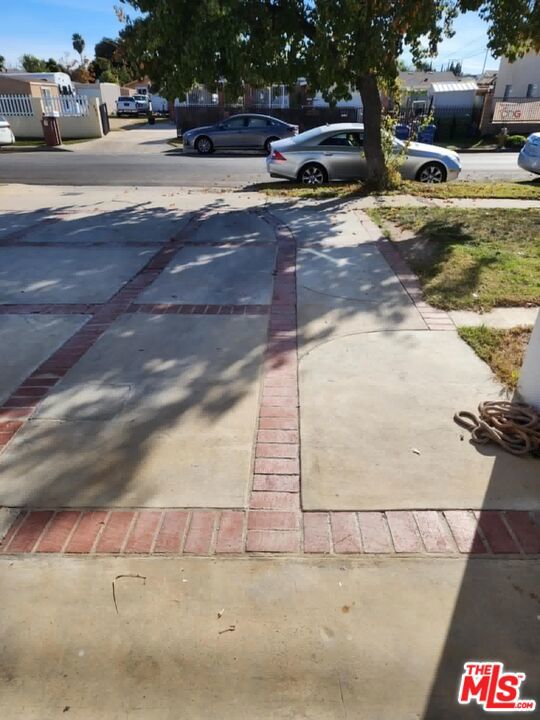 20003 Arminta Street Property Photo 9