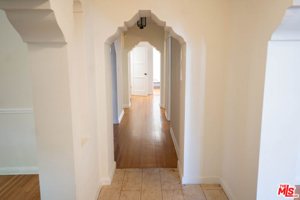 1210 S La Jolla Avenue Property Photo 13