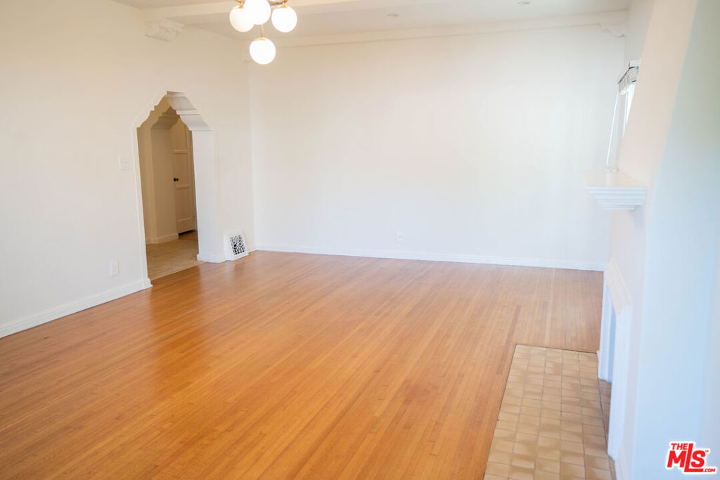 1210 S La Jolla Avenue Property Photo 14