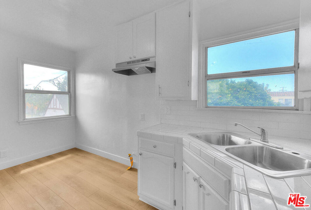 2820 Liberty Boulevard C Property Photo 8