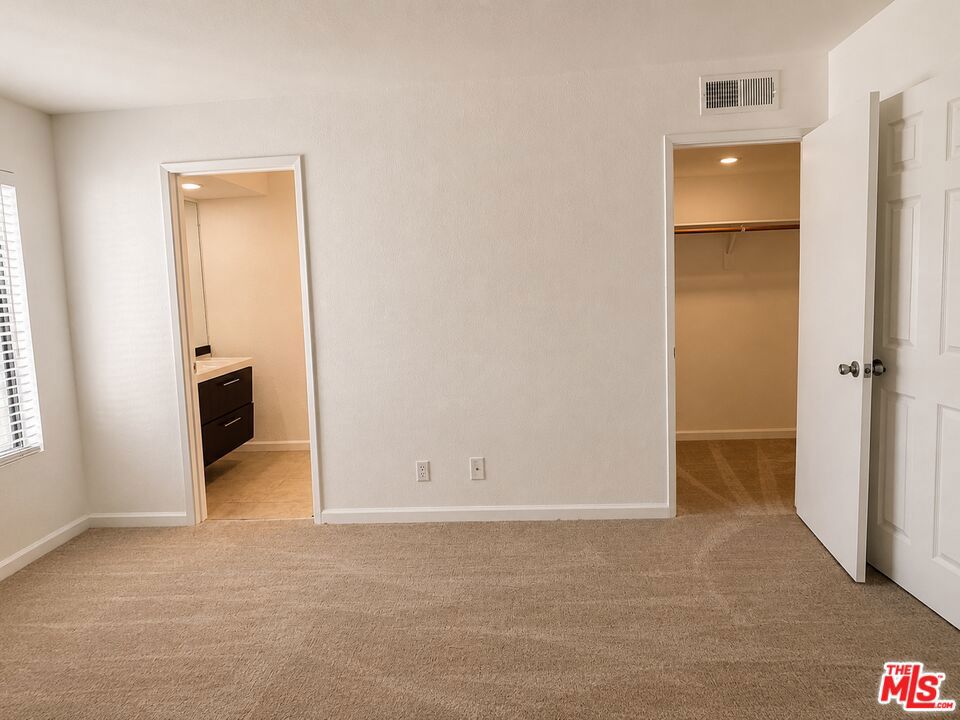 2170 S Palm Canyon Drive 28 Property Photo 10