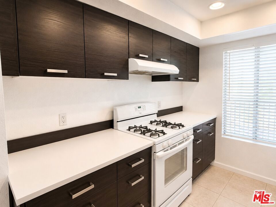 2170 S Palm Canyon Drive 28 Property Photo 27