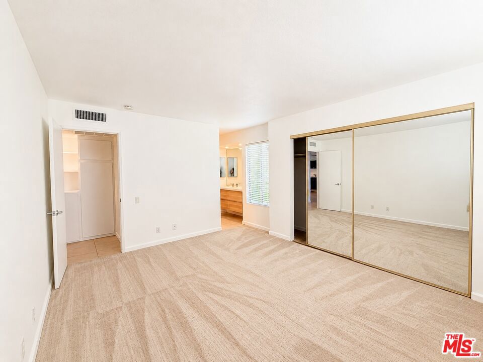 2170 S Palm Canyon Drive 28 Property Photo 35