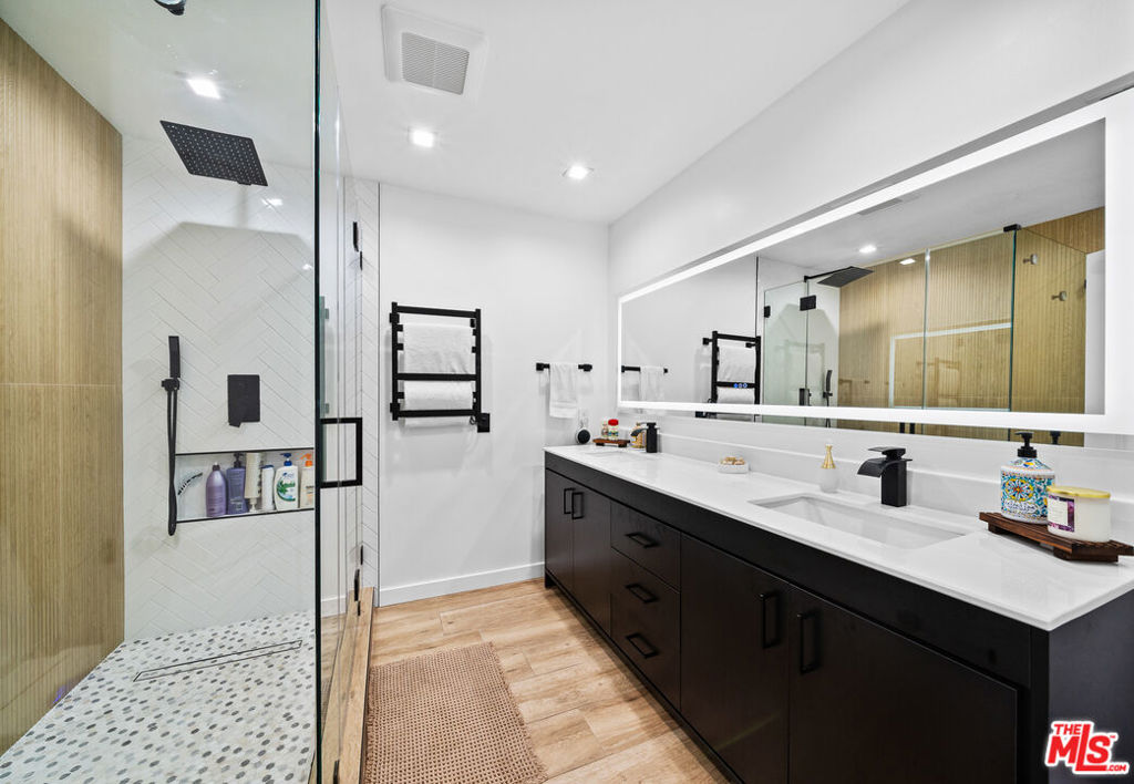 6159 Debs Avenue Property Photo 6