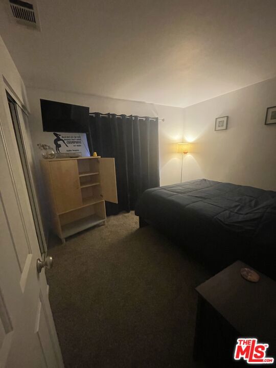 2611 Gemstone Avenue Property Photo 4