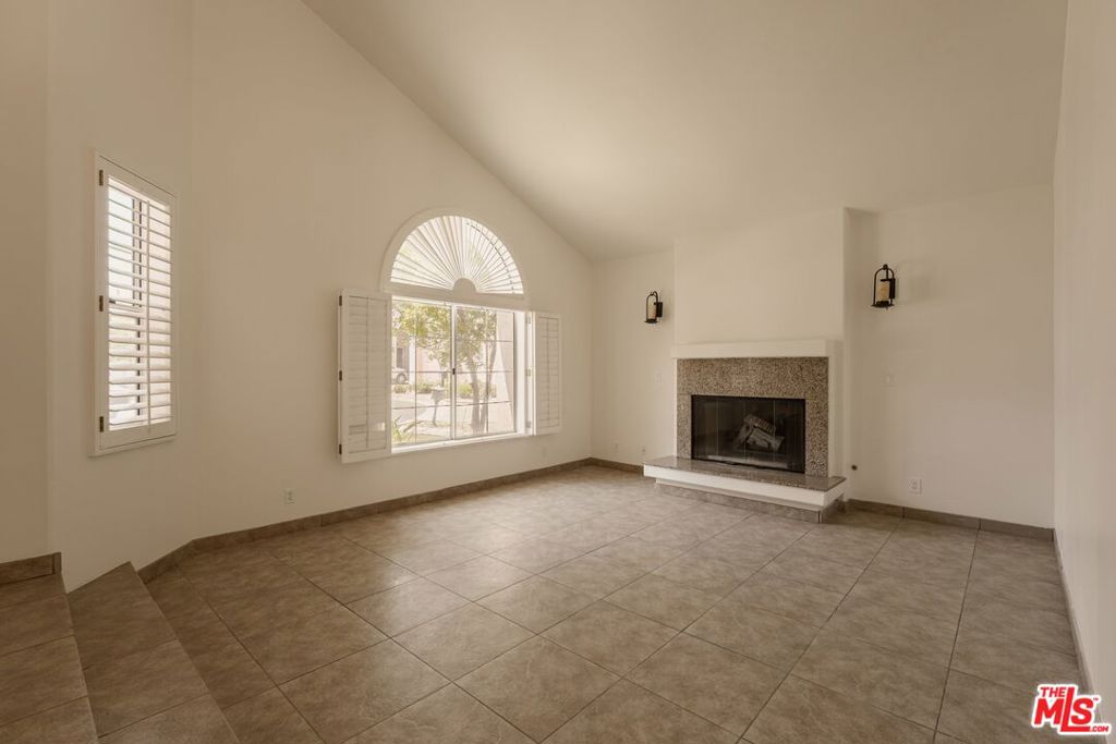 17323 San Jose Street Property Photo 2