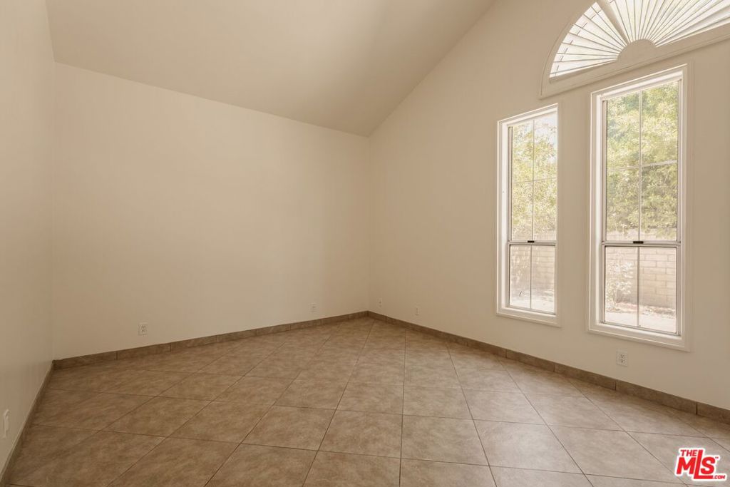 17323 San Jose Street Property Photo 4