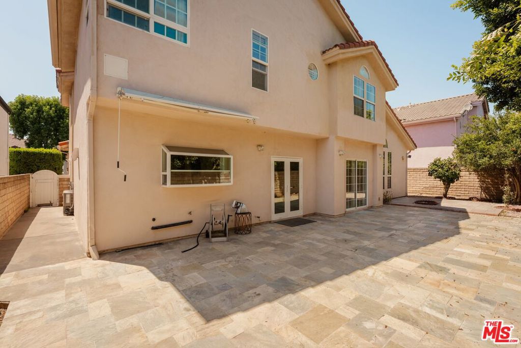 17323 San Jose Street Property Photo 28