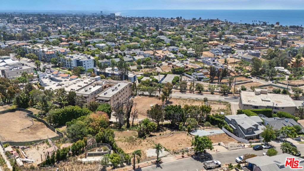 848 Las Lomas Avenue Property Photo 16