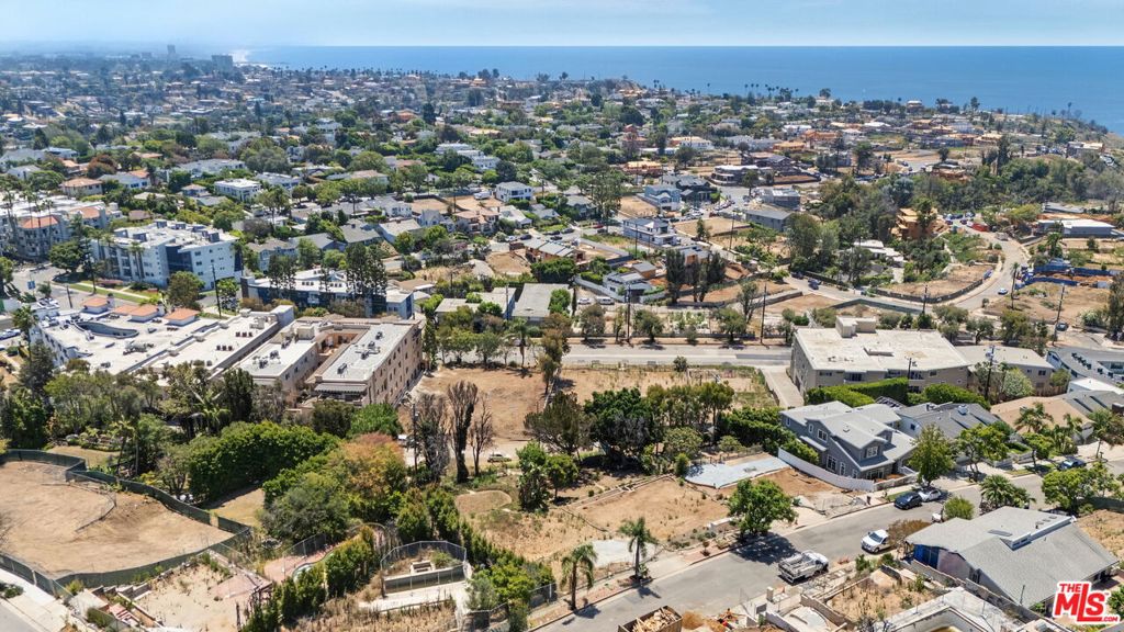 848 Las Lomas Avenue Property Photo 17