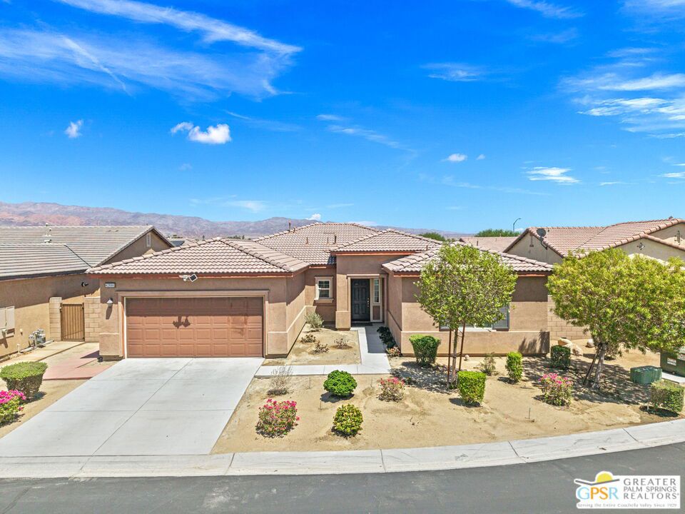 42696 Saragoza Court Property Photo 1