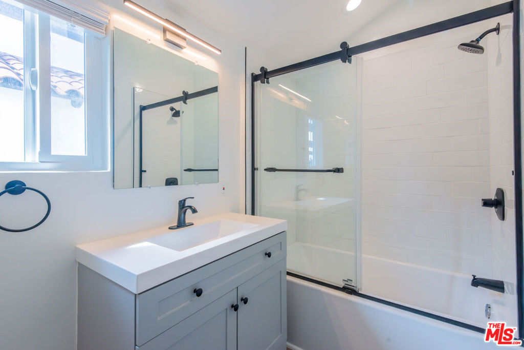 2757 Andreo 8 Property Photo 18