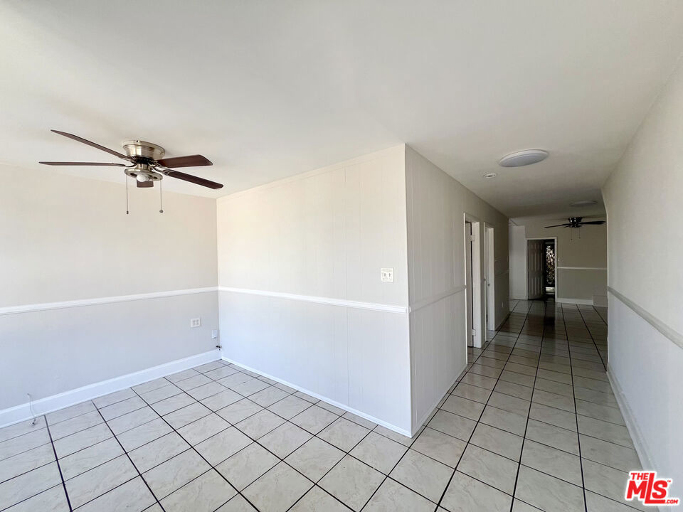 3260 E 4th Street Property Photo 2