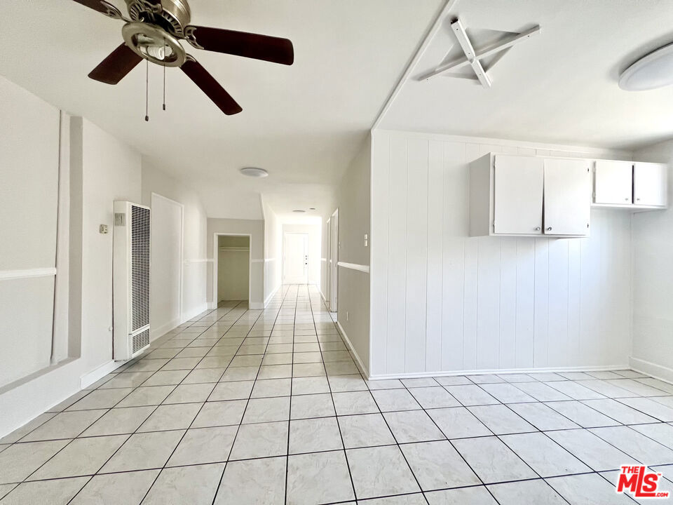 3260 E 4th Street Property Photo 9