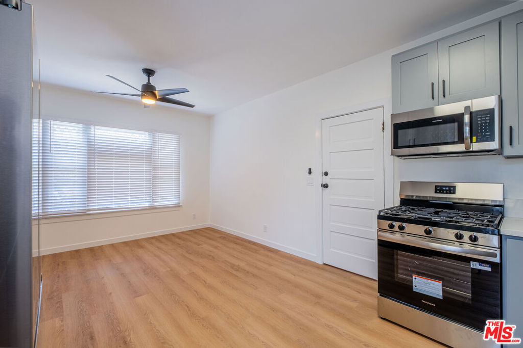 108 N Broadway 6 Property Photo 7