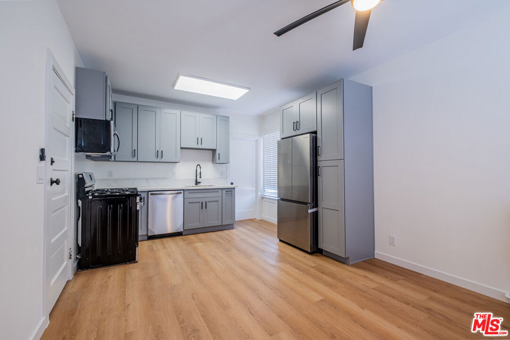 108 N Broadway 6 Property Photo 8