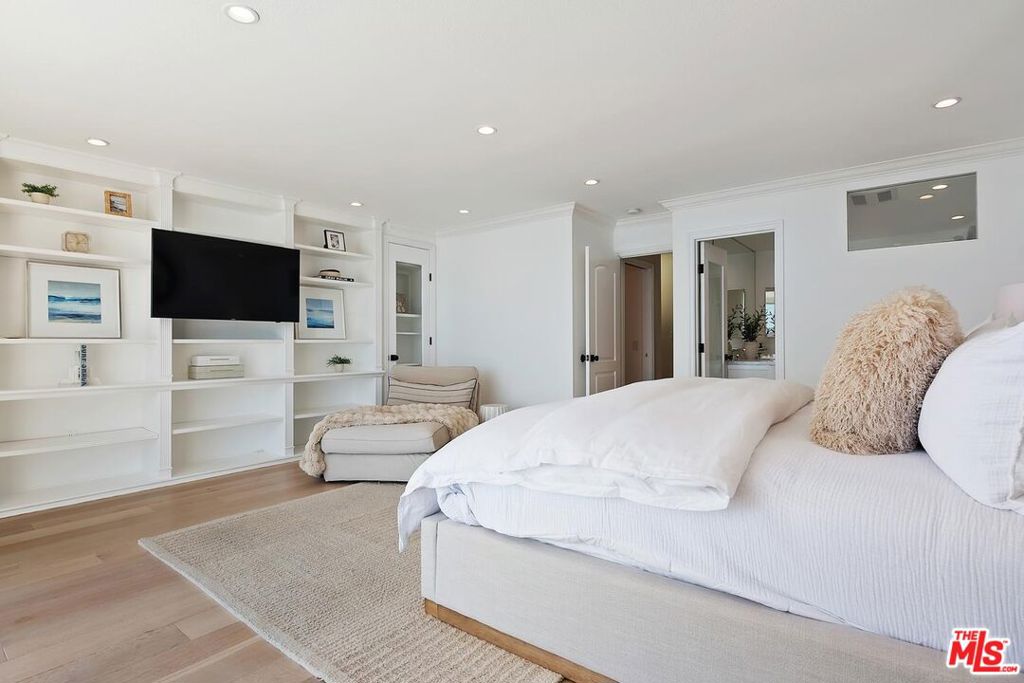 11874 Beach Club Way Property Photo 21