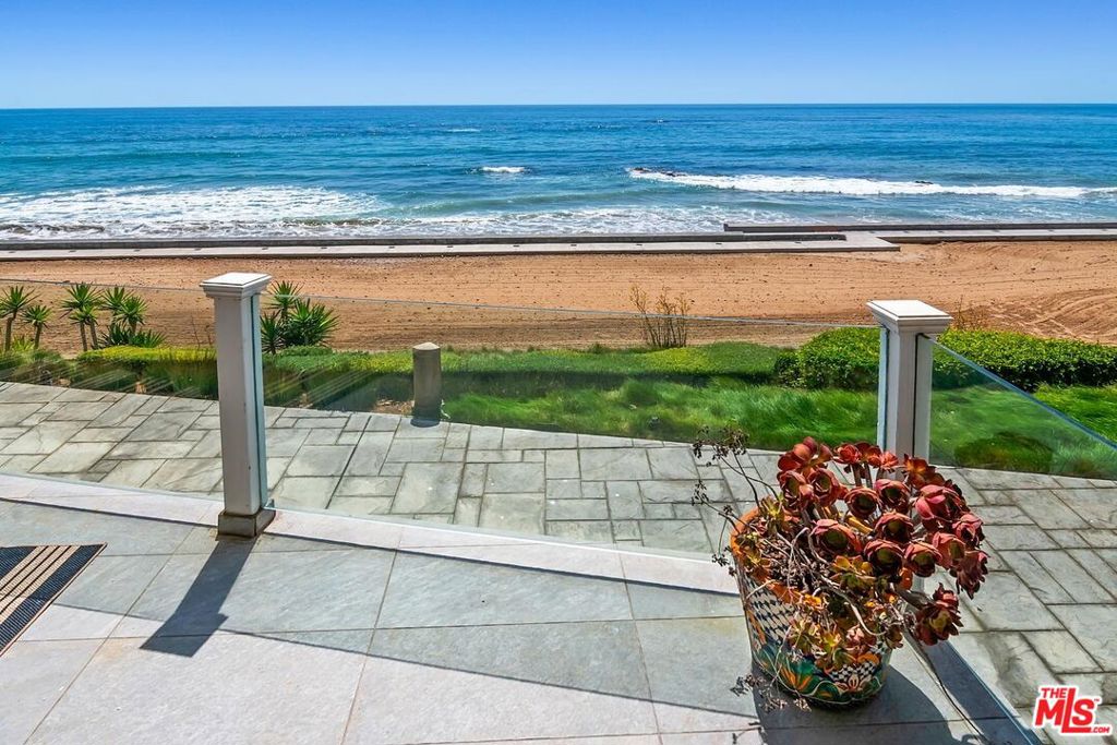 11874 Beach Club Way Property Photo 32
