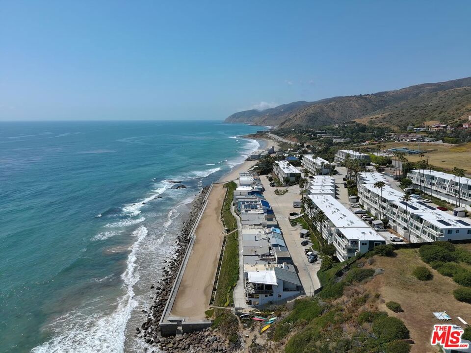 11874 Beach Club Way Property Photo 34