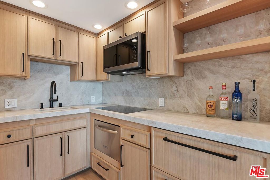 11874 Beach Club Way Property Photo 39