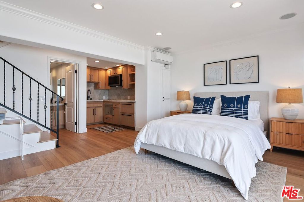 11874 Beach Club Way Property Photo 41