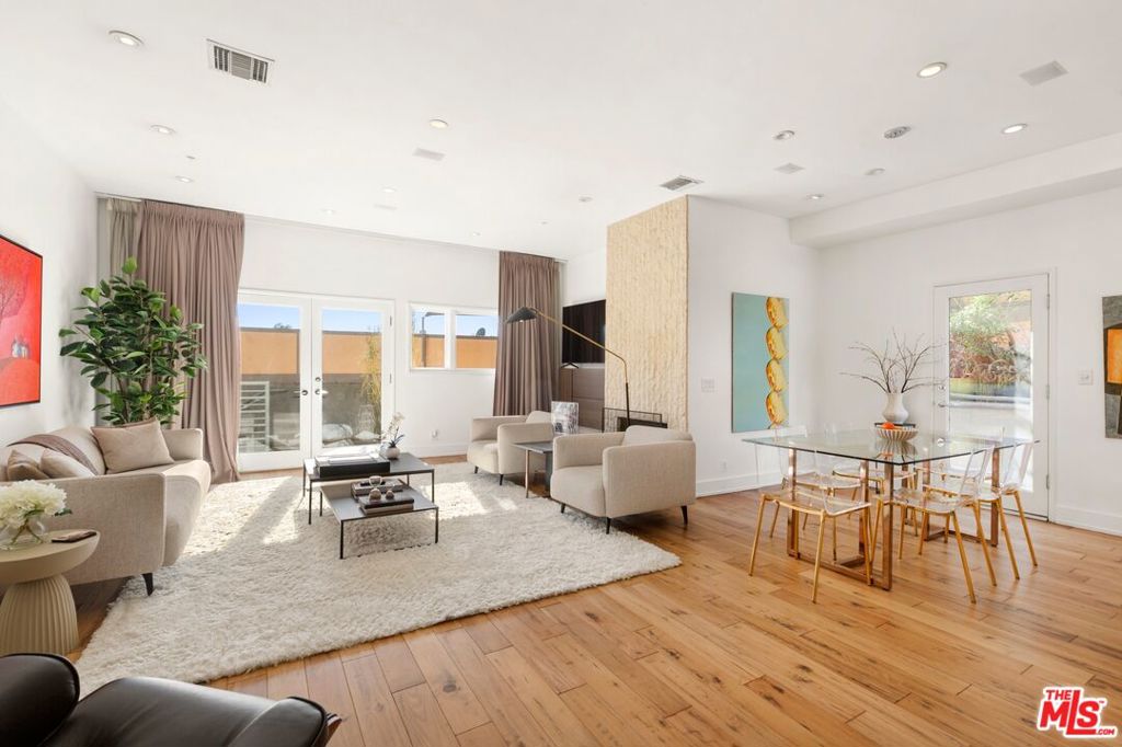 1145 N Horn Avenue E Property Photo 7