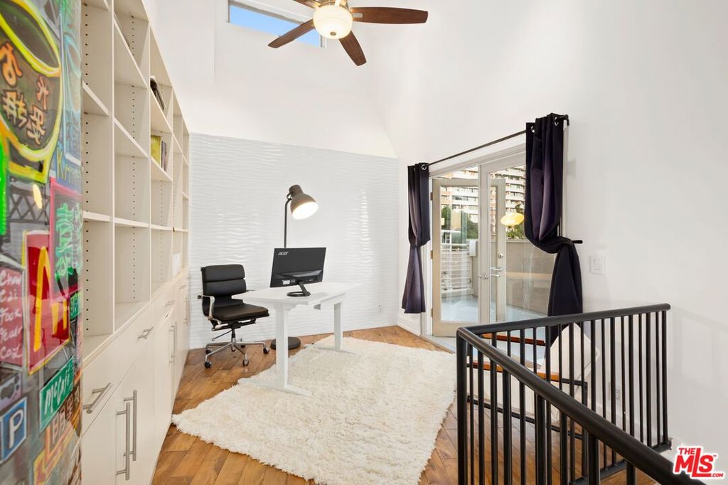 1145 N Horn Avenue E Property Photo 19