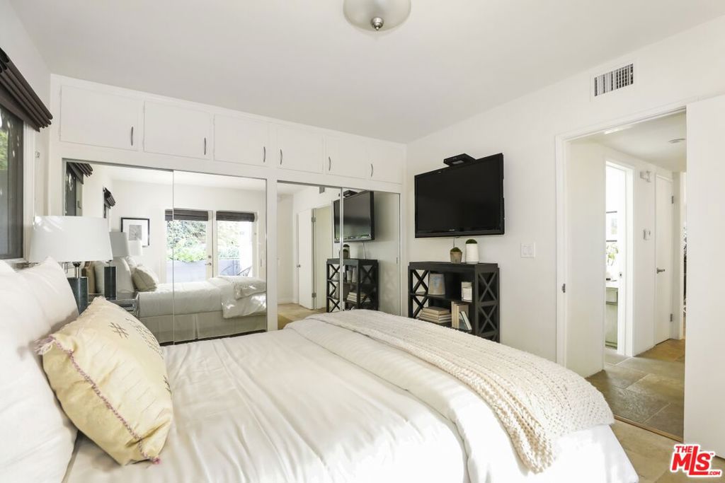2154 Sunset Crest Drive Property Photo 21