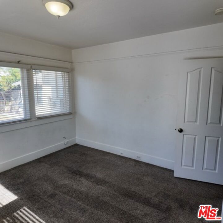 2416 Chester Lane Property Photo 12
