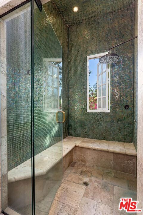2806 Nichols Canyon Road Property Photo 16