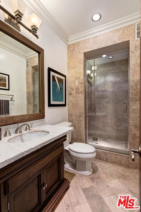 2806 Nichols Canyon Road Property Photo 24