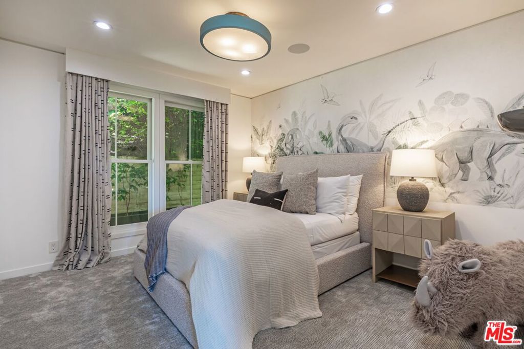 400 Toyopa Drive Property Photo 20