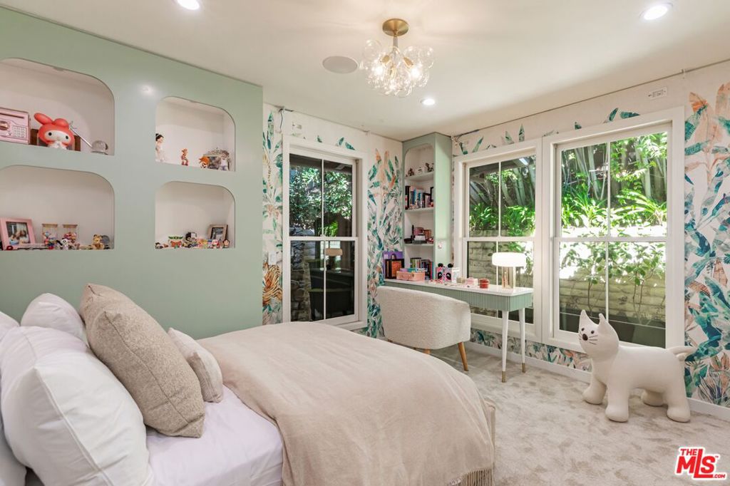 400 Toyopa Drive Property Photo 24