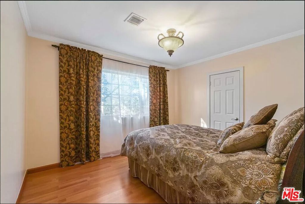 7601 Hollywood Boulevard Property Photo 23