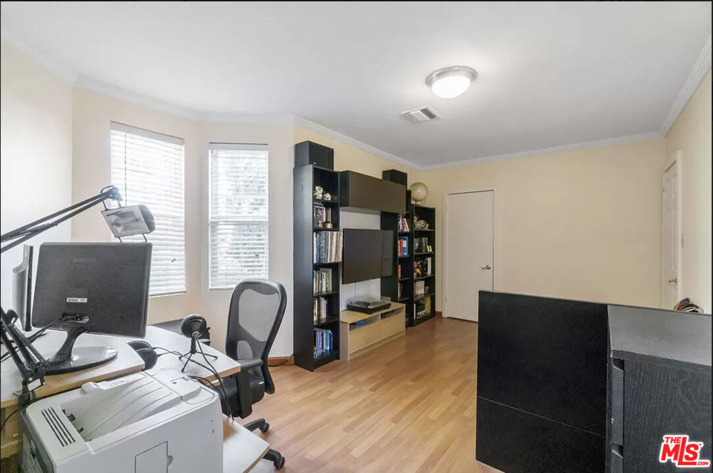 7601 Hollywood Boulevard Property Photo 44